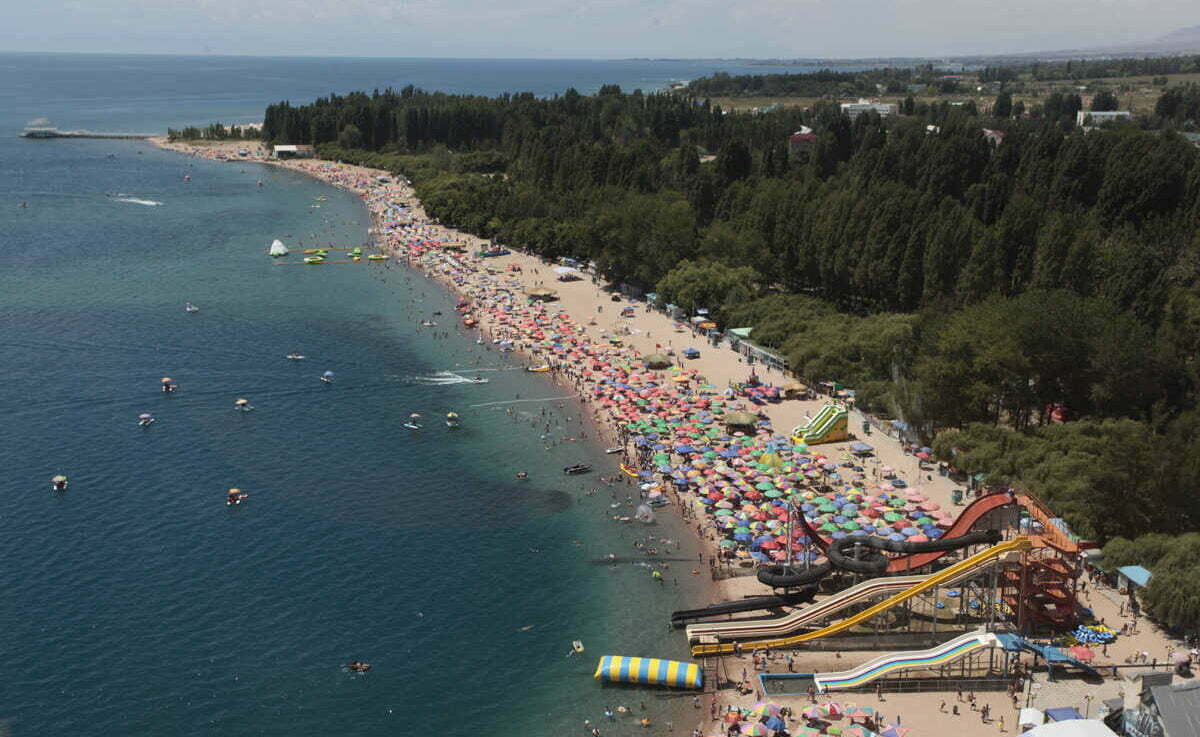 Turkestan Travel Aktivitäten und Sehenswürdigkeiten von Issyk-Kul